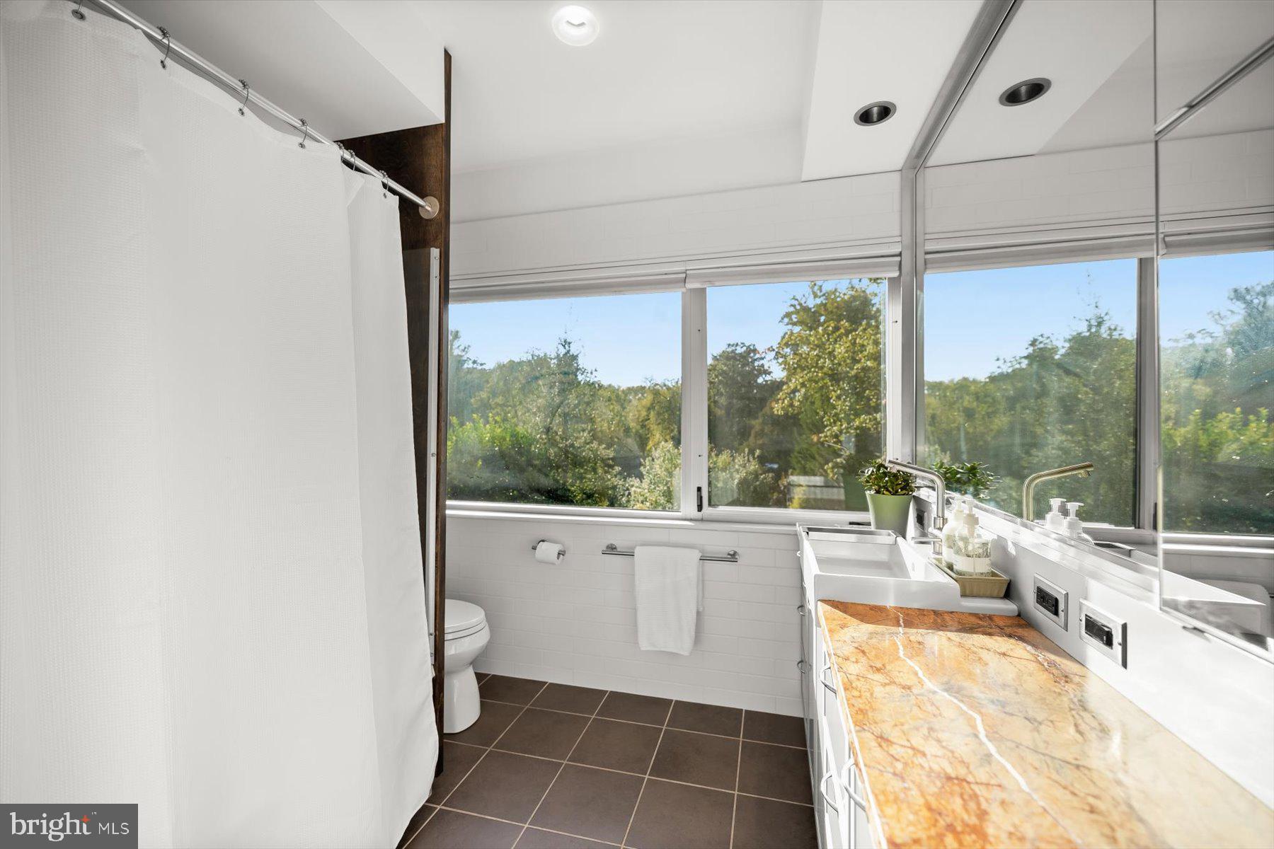 DOVER BALMORAL RIVERWOOD - Residential