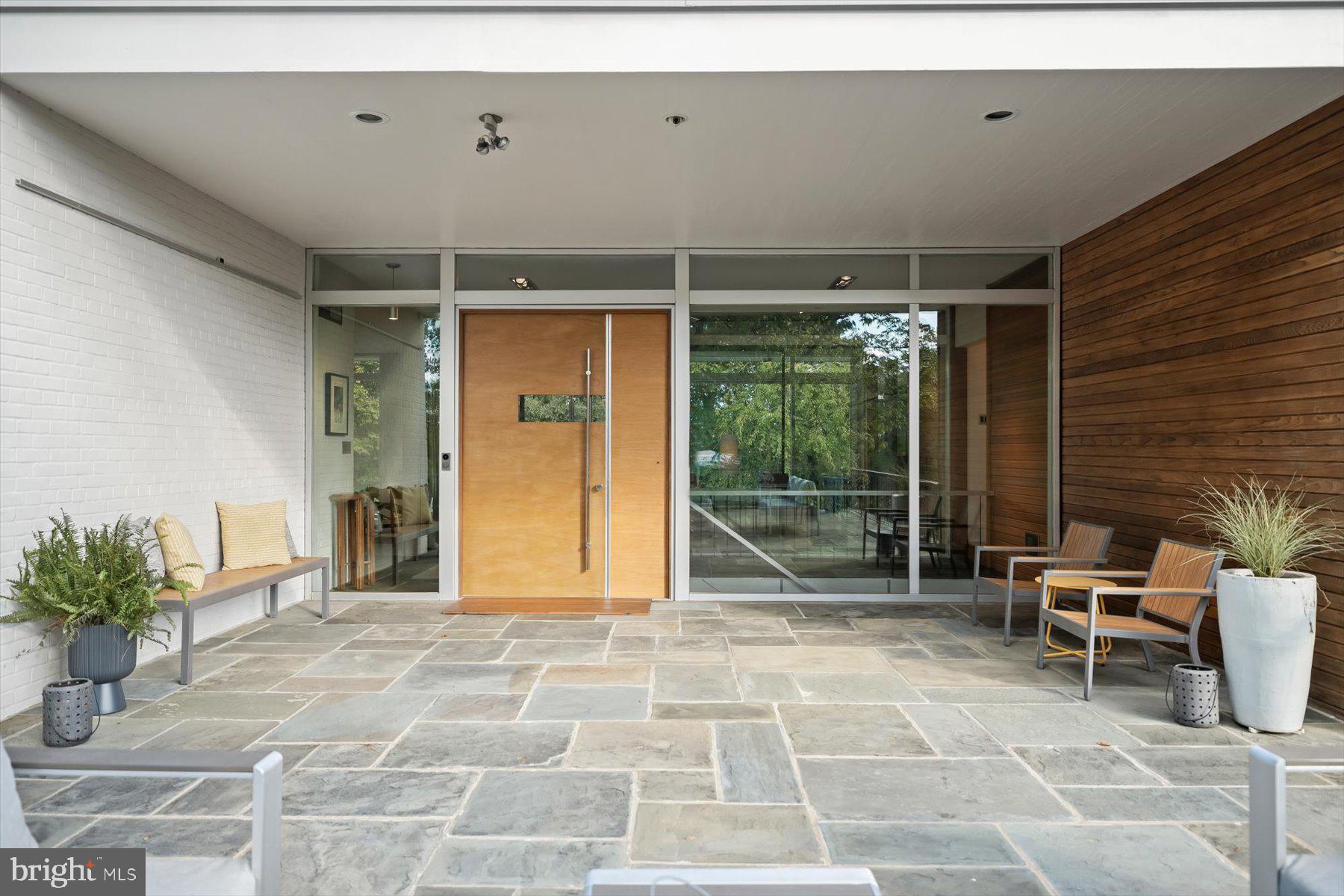 DOVER BALMORAL RIVERWOOD - Residential