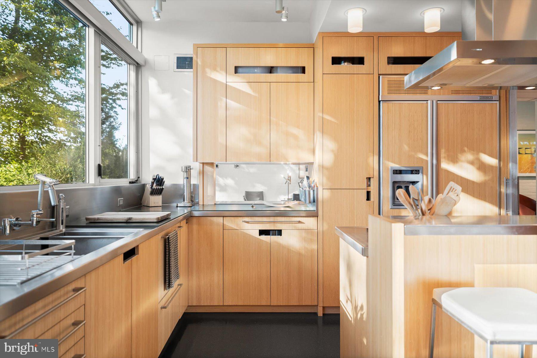 DOVER BALMORAL RIVERWOOD - Residential