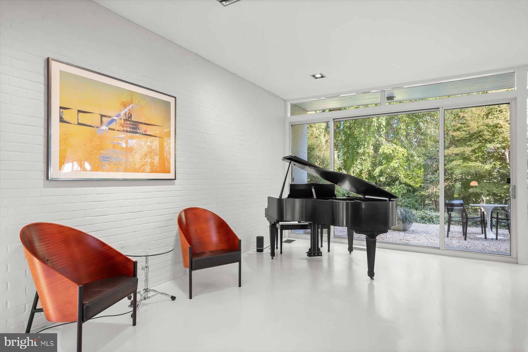 DOVER BALMORAL RIVERWOOD - Residential