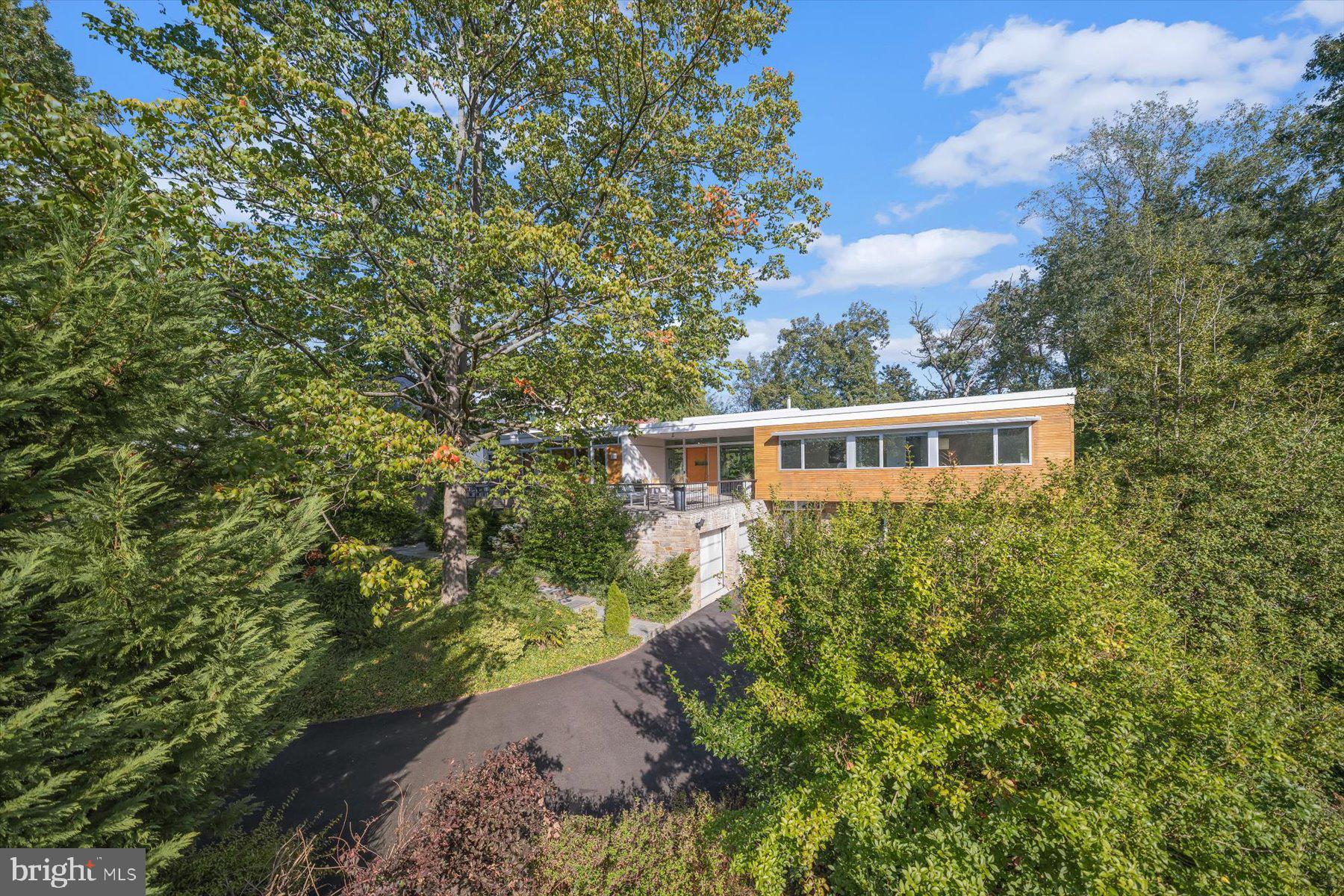 2533 N RIDGEVIEW ROAD