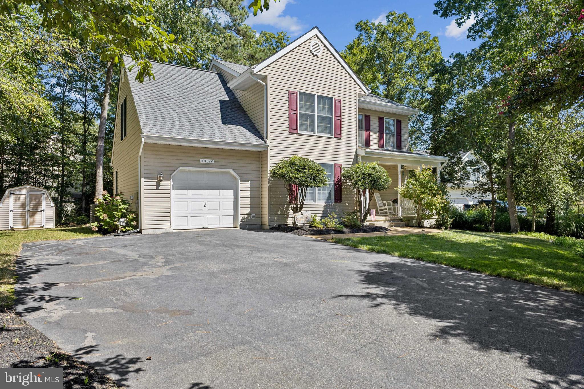 44014 SILVERWOOD LANE