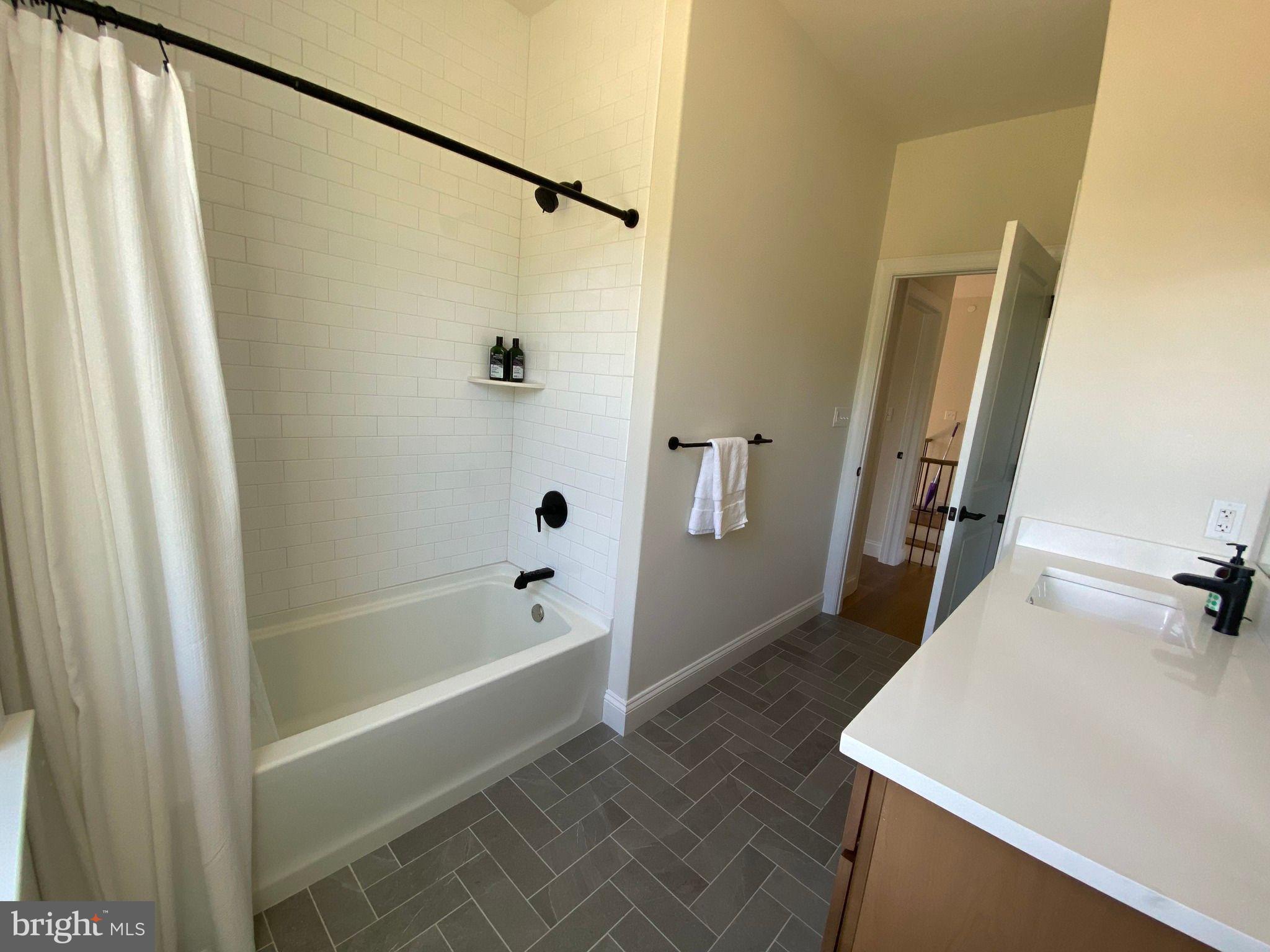 GULPH CREEK - Residential