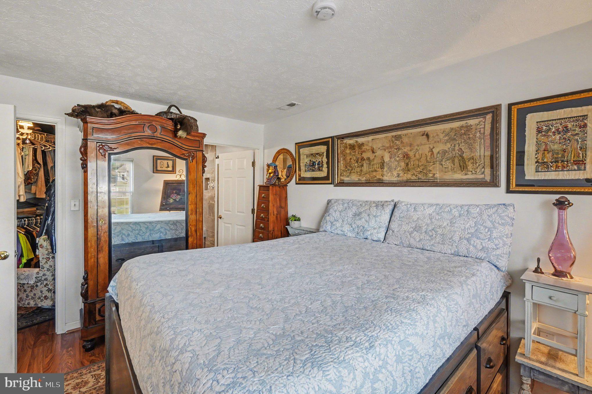 BAYLAND CONDO - Residential