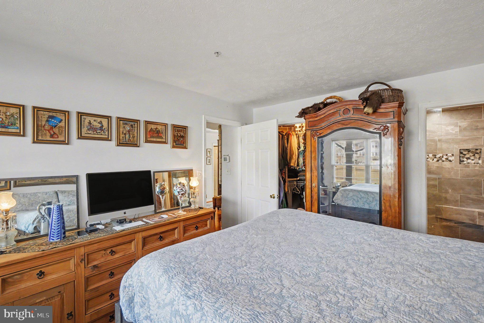 BAYLAND CONDO - Residential