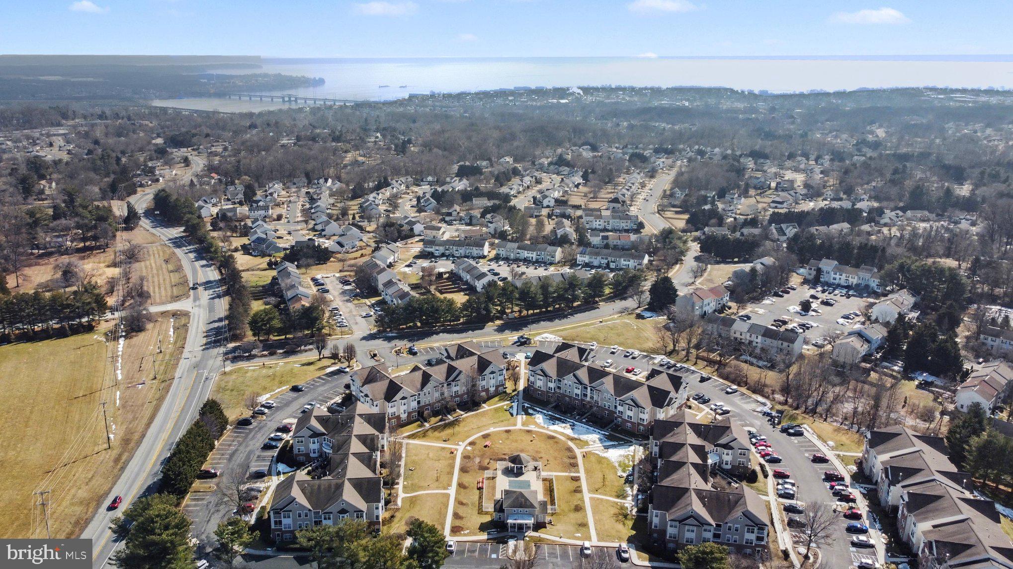 BAYLAND CONDO - Residential