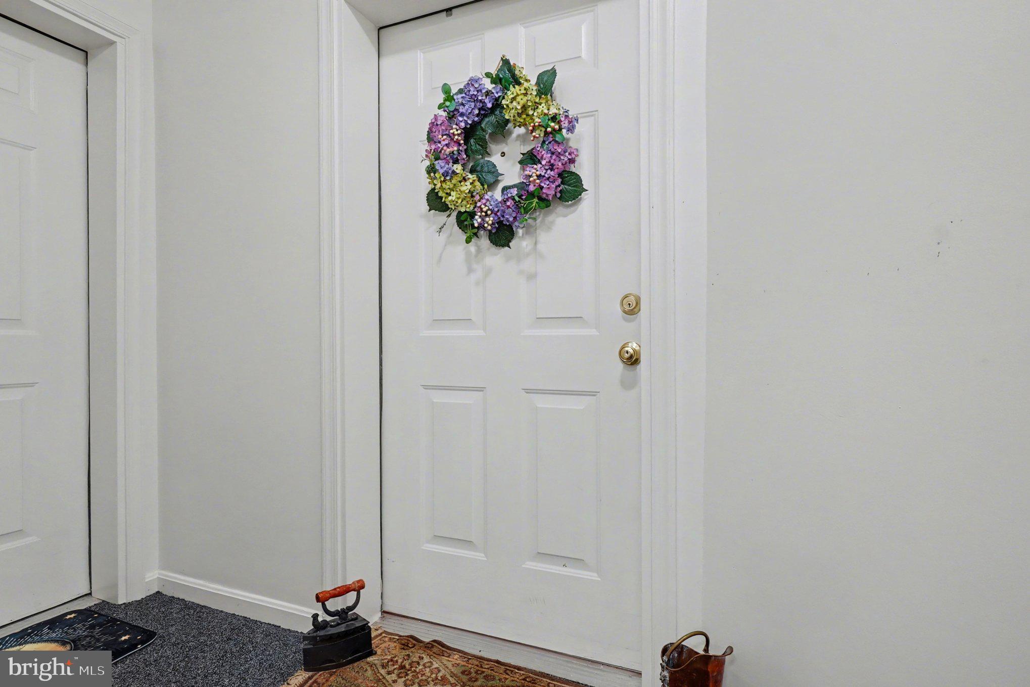 BAYLAND CONDO - Residential