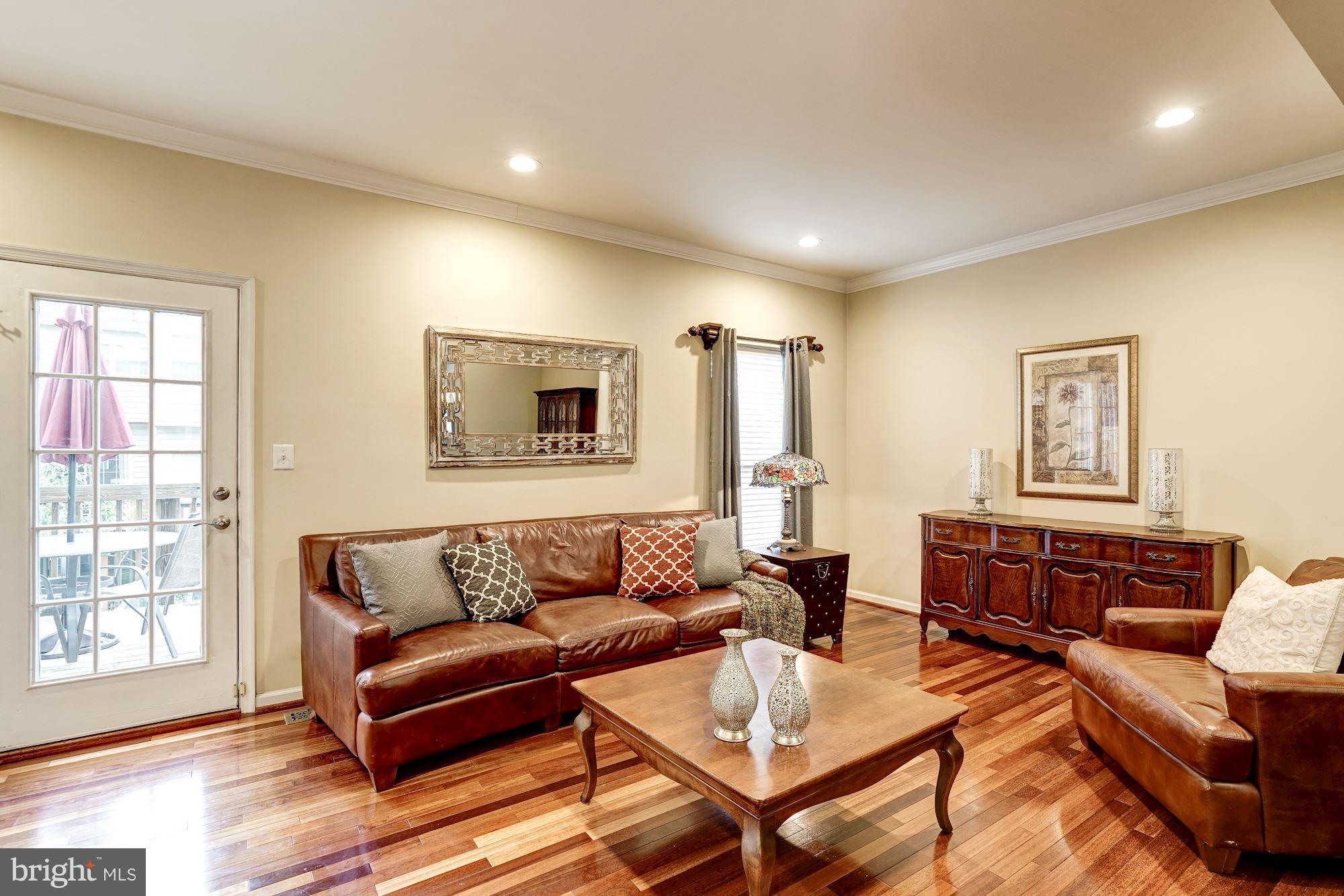 COMPTON VILLAGE - Residential