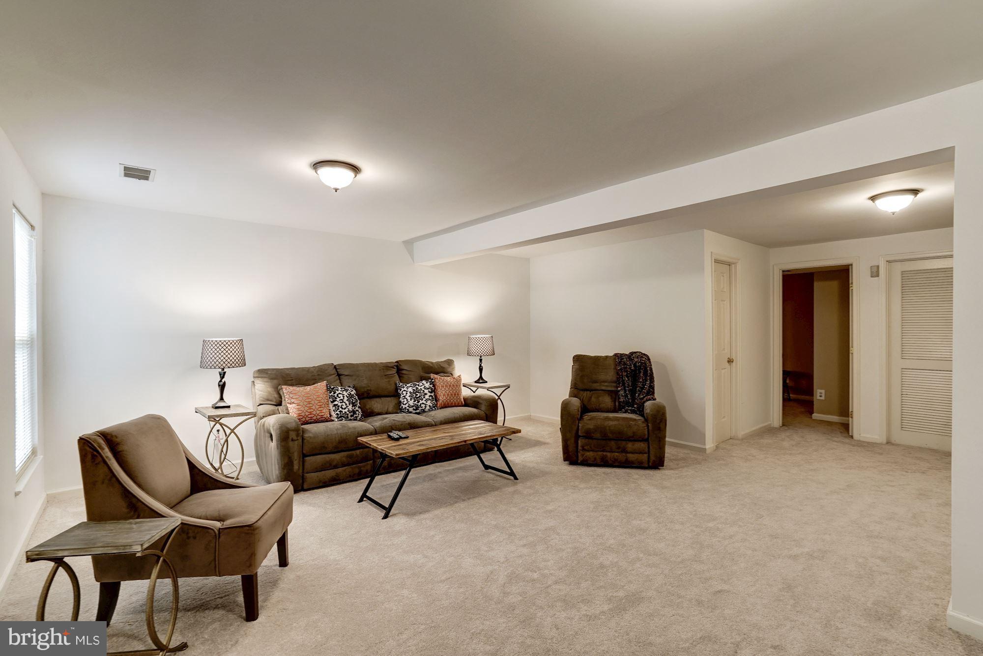 COMPTON VILLAGE - Residential