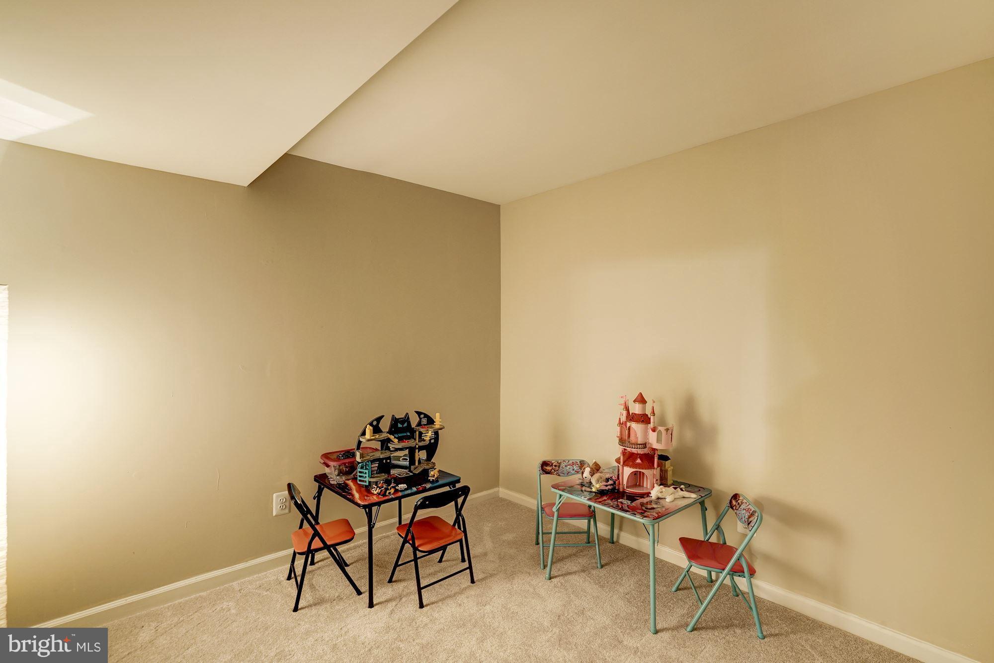 COMPTON VILLAGE - Residential