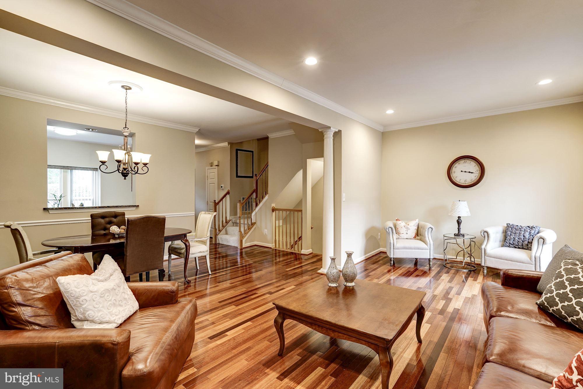 COMPTON VILLAGE - Residential