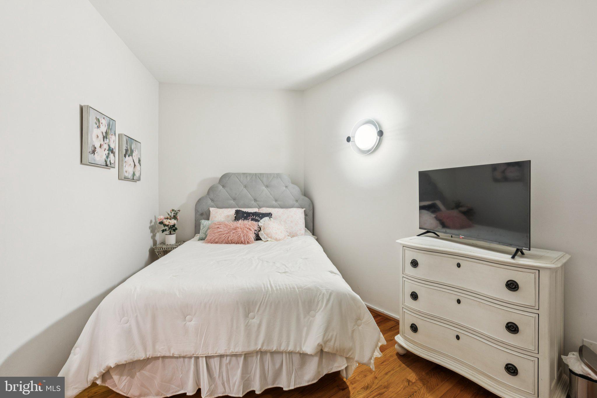 GRADUATE HOSPITAL - Residential