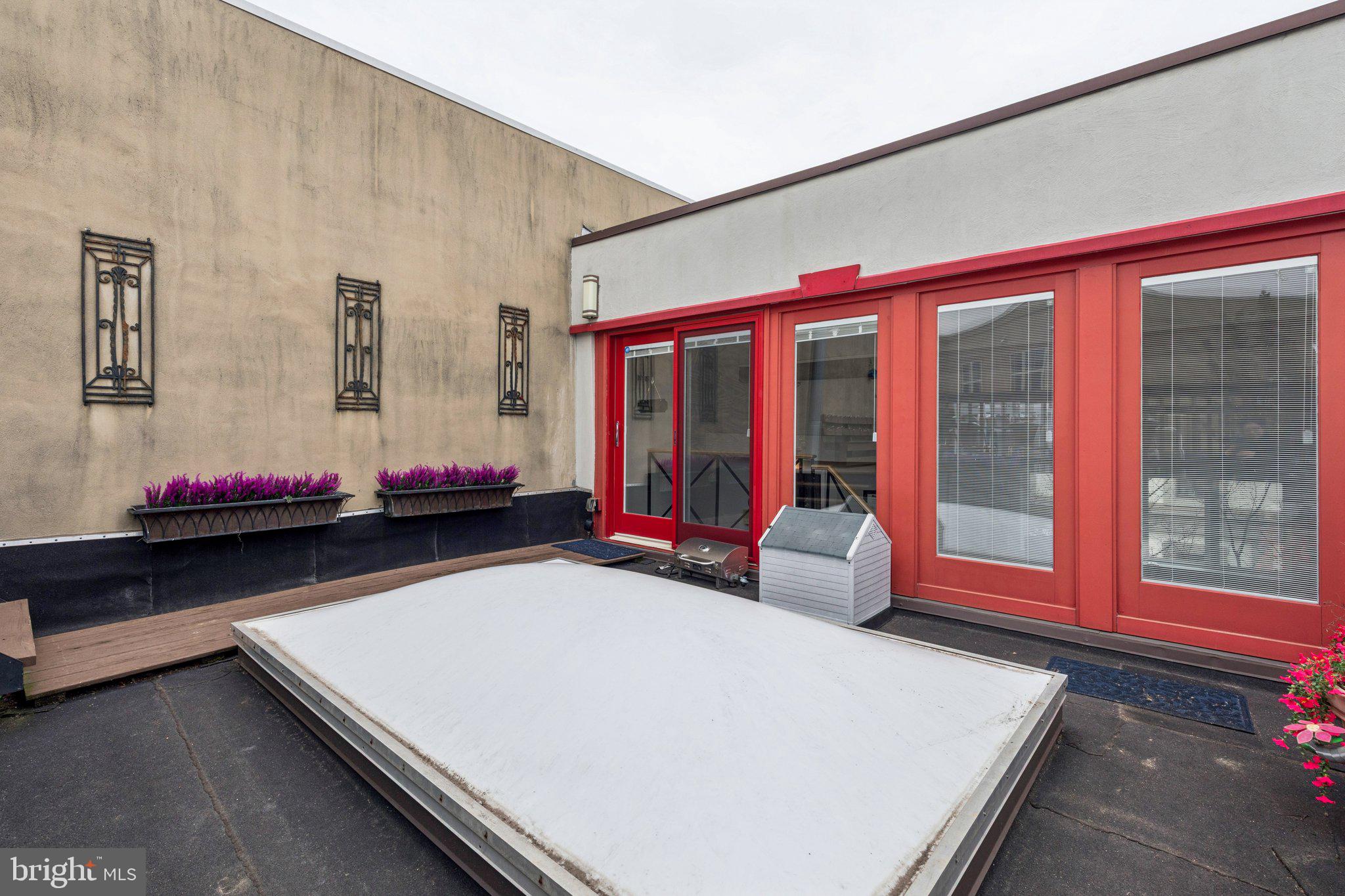 GRADUATE HOSPITAL - Residential