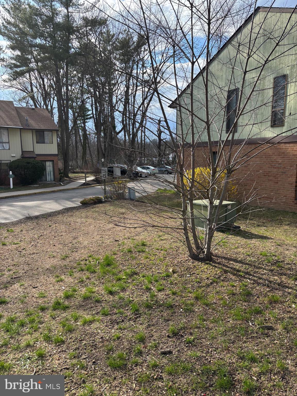 2004 GREENWOOD DRIVE