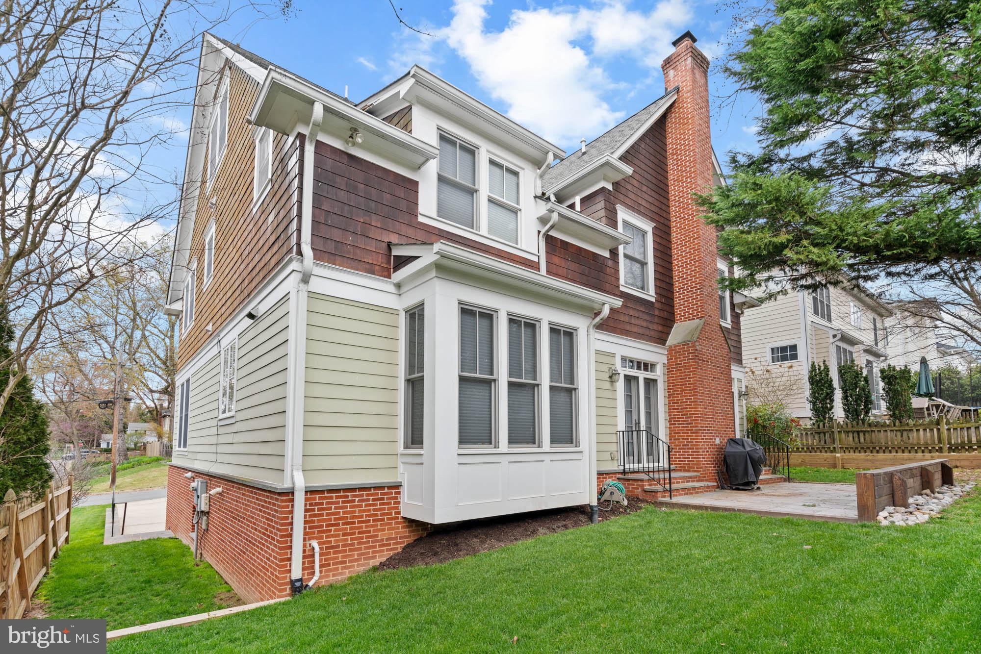 GREENACRES - Residential Lease