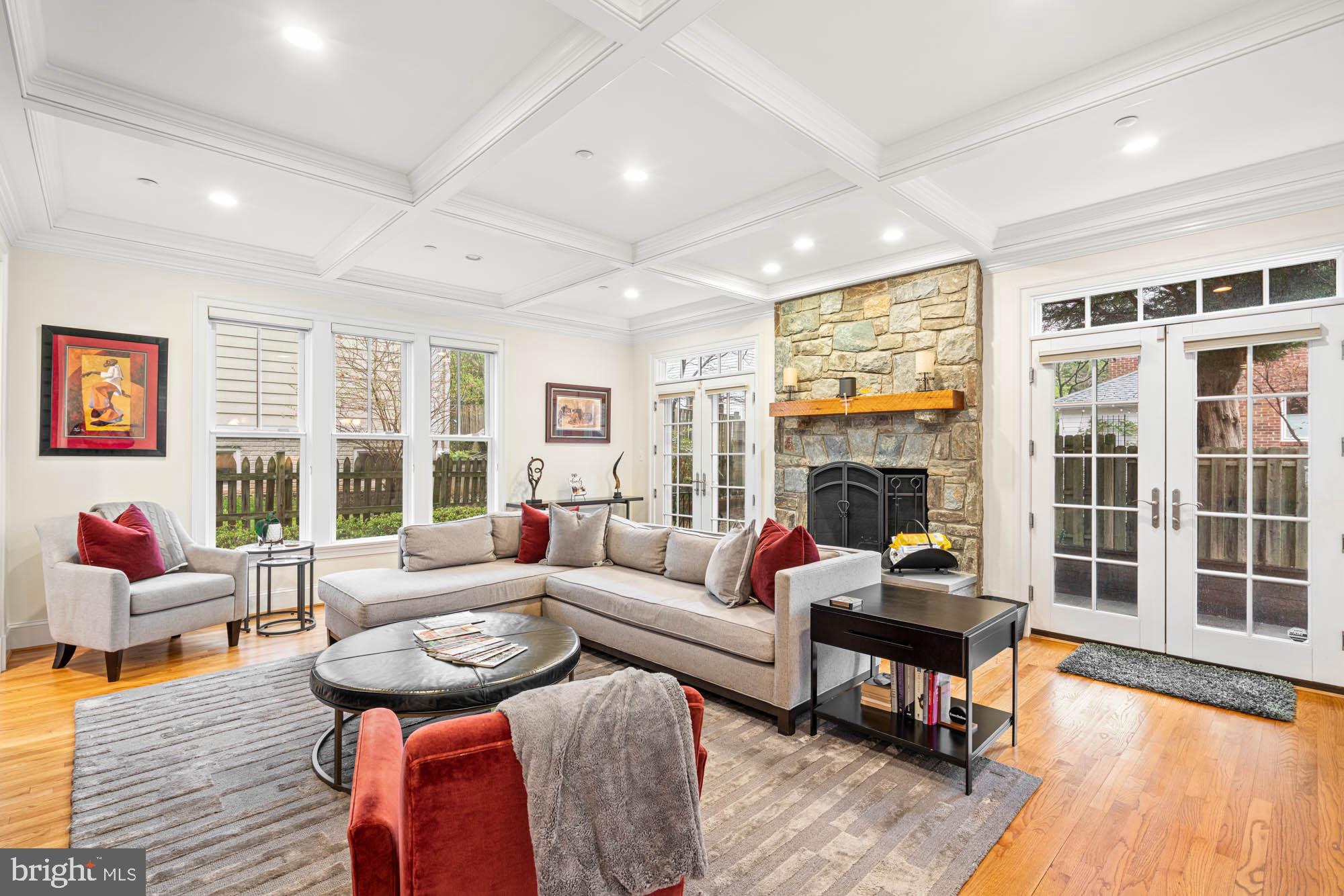 GREENACRES - Residential Lease