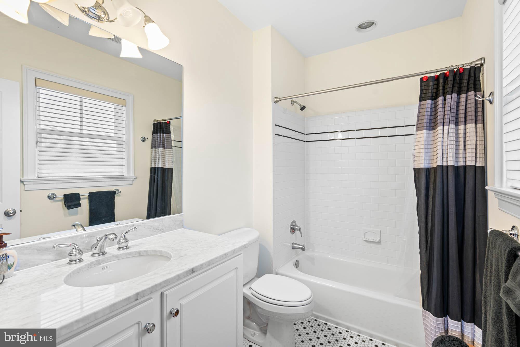 GREENACRES - Residential Lease