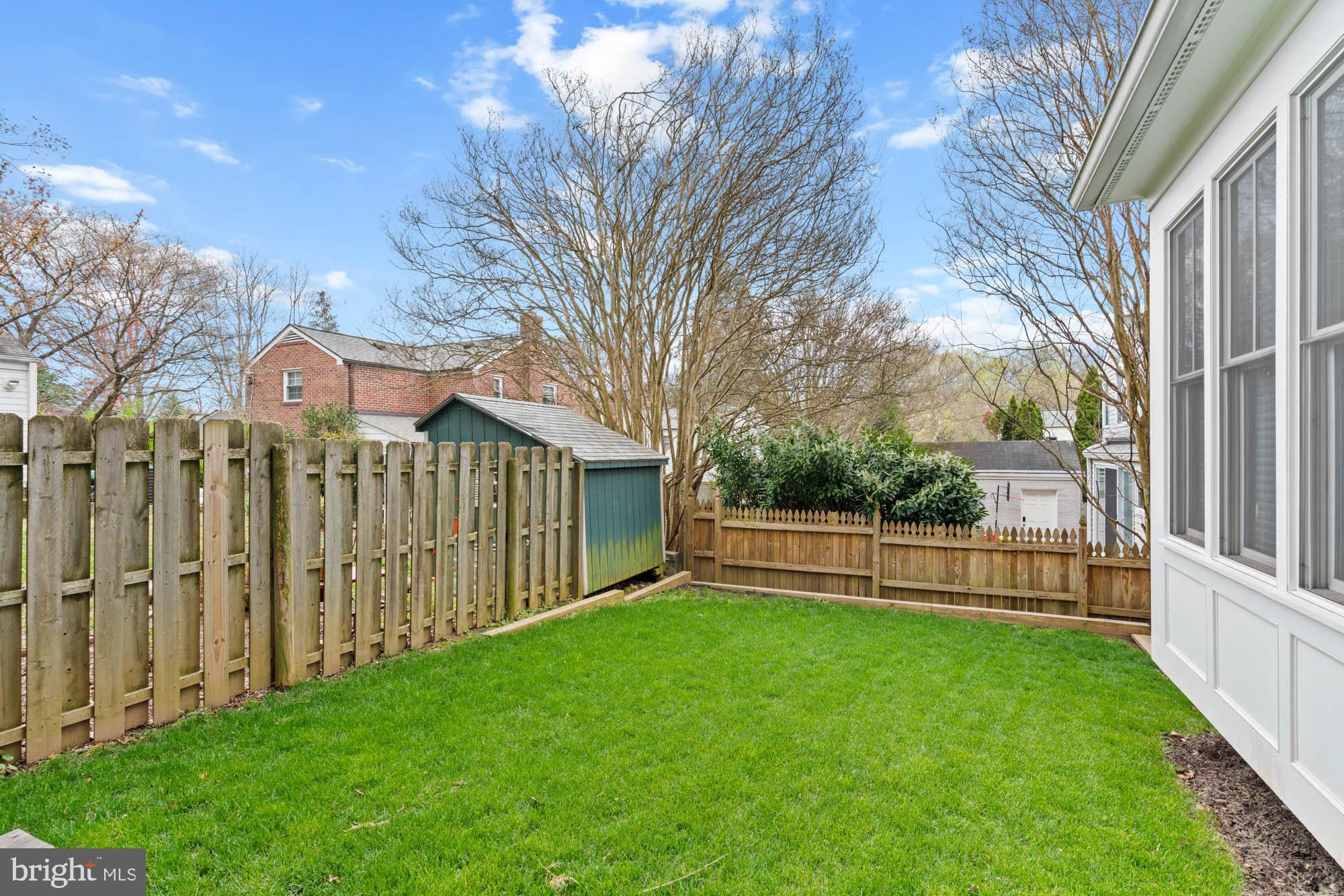 GREENACRES - Residential Lease