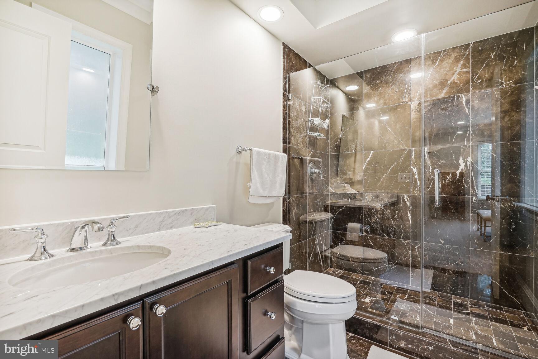 ARLINGWOOD - Residential