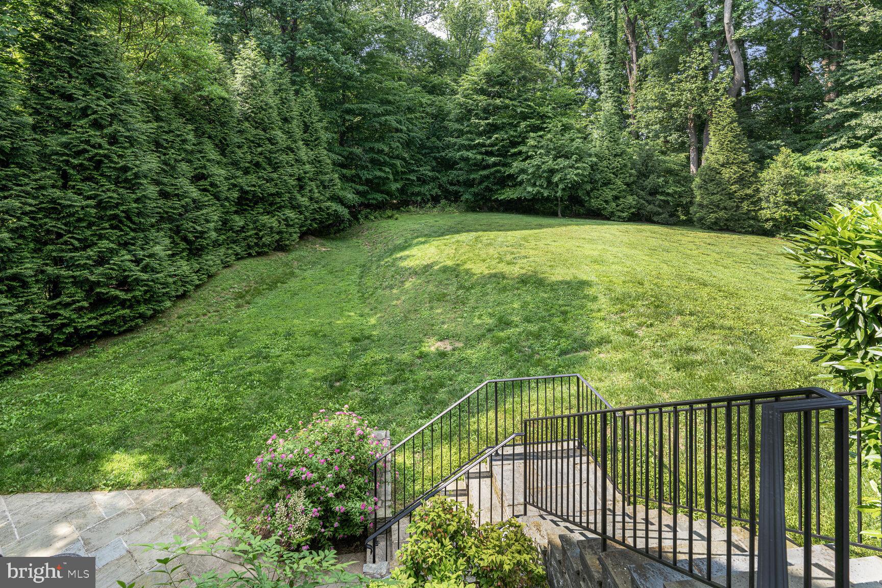 ARLINGWOOD - Residential