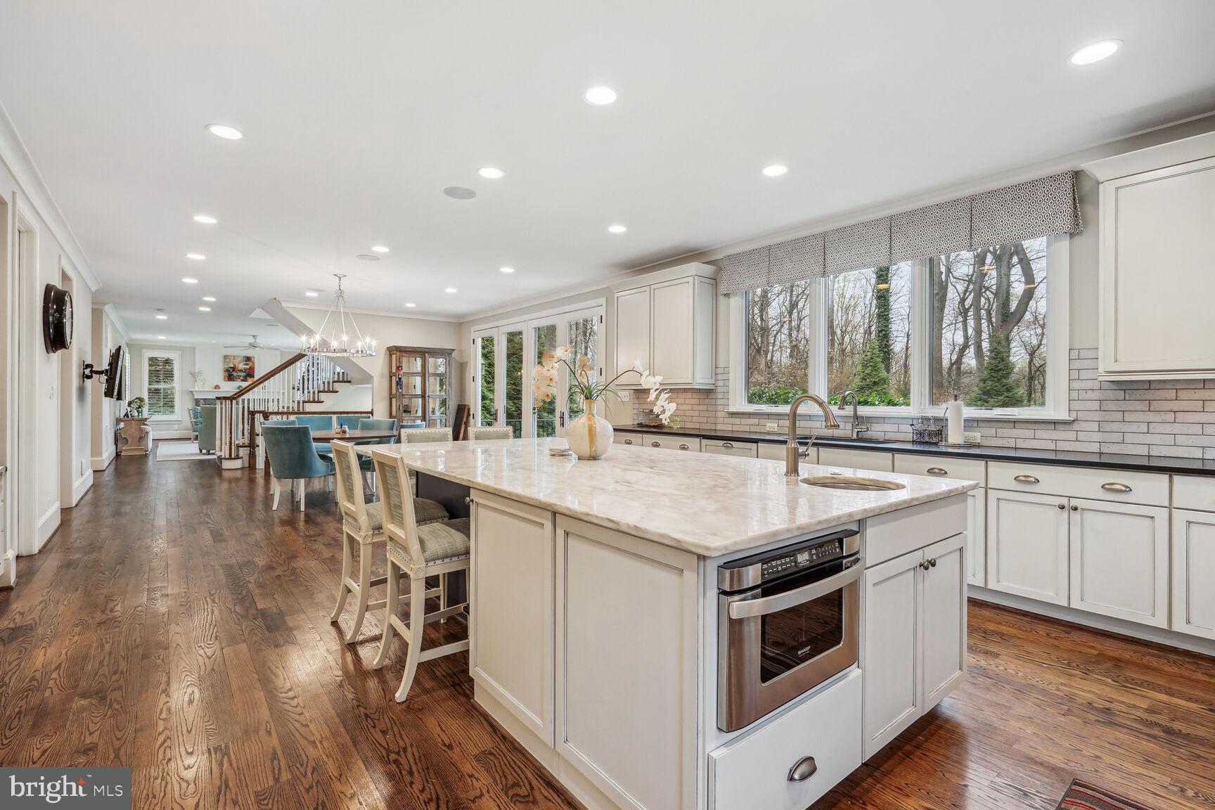 ARLINGWOOD - Residential