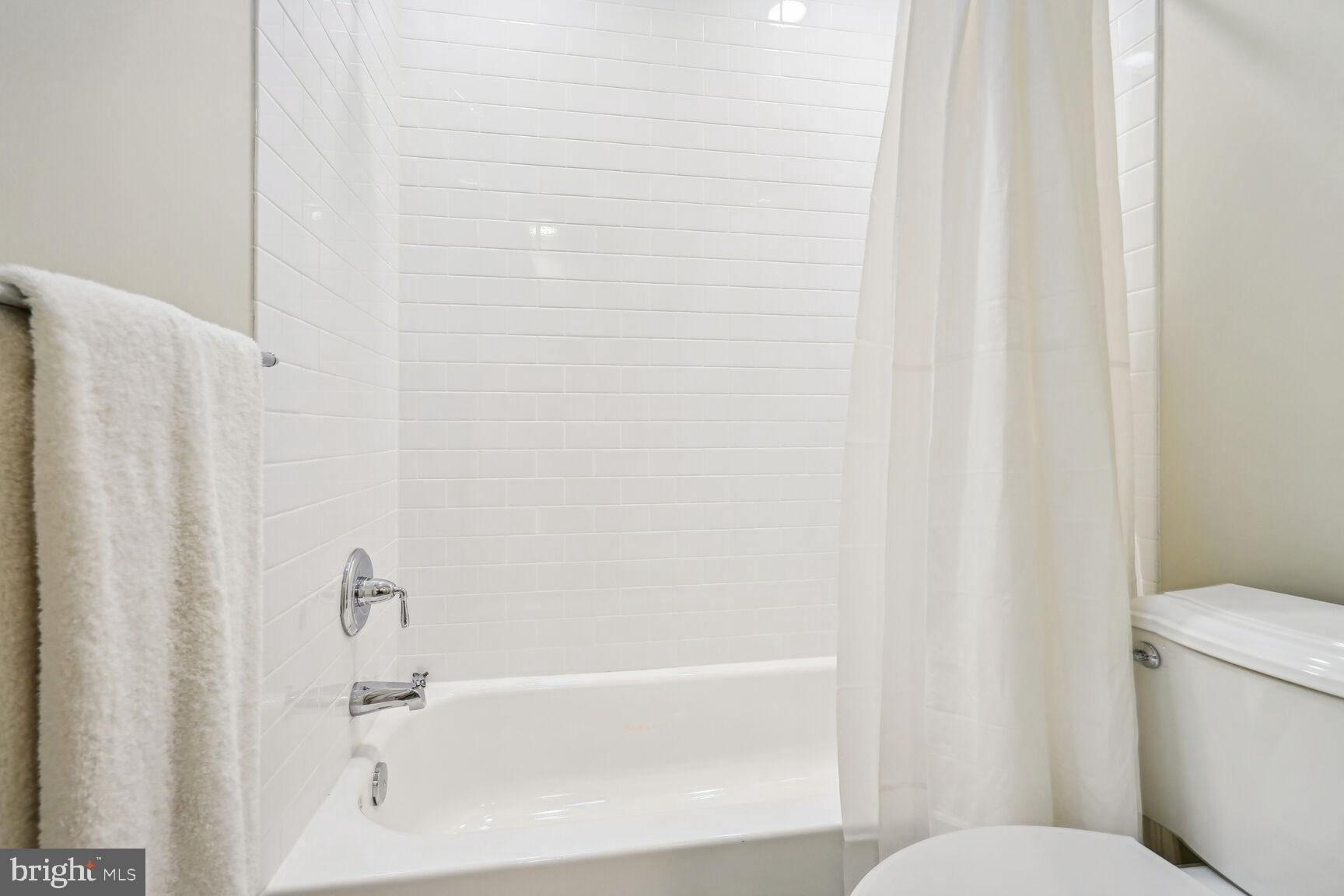 ARLINGWOOD - Residential