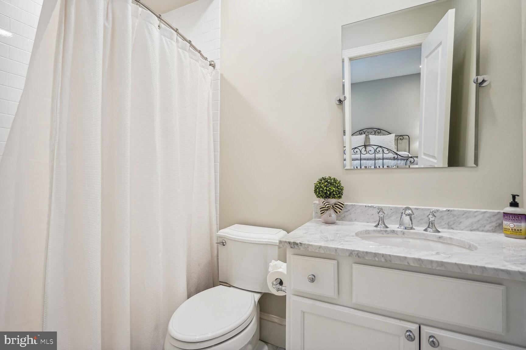 ARLINGWOOD - Residential