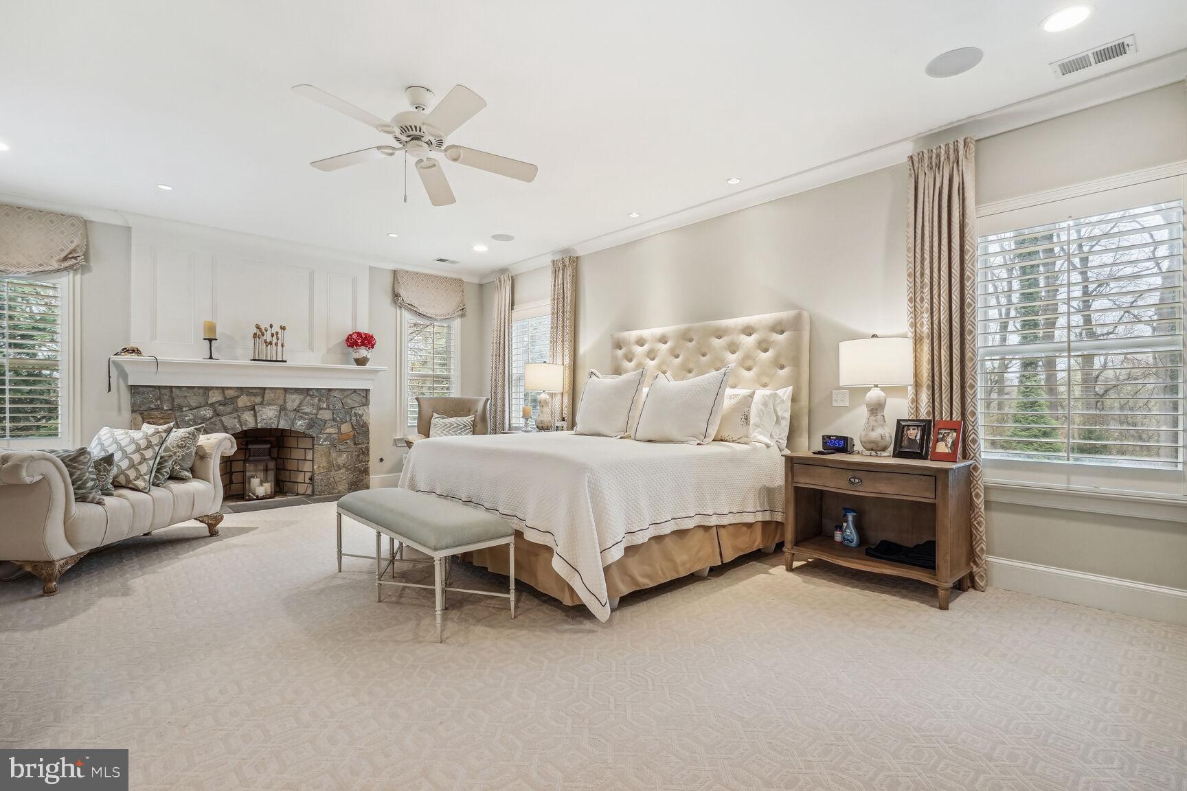 ARLINGWOOD - Residential