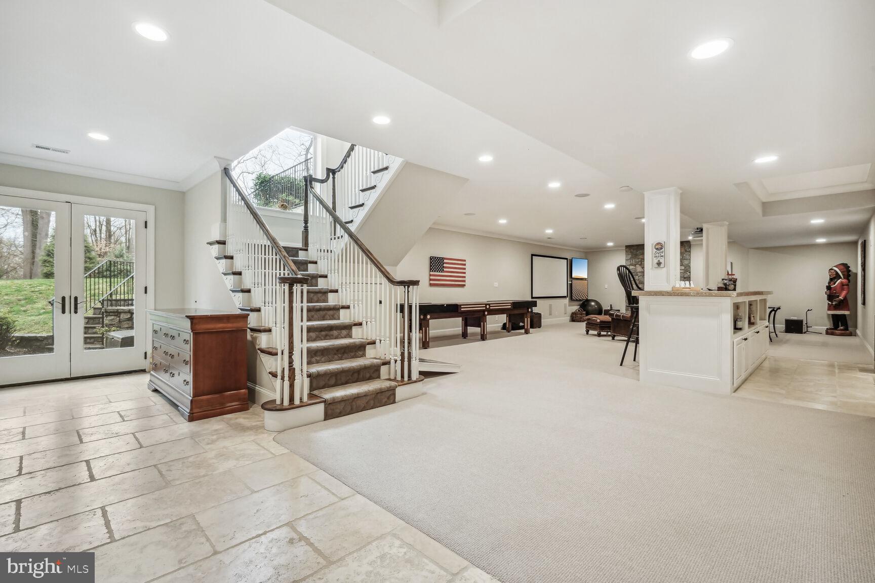 ARLINGWOOD - Residential