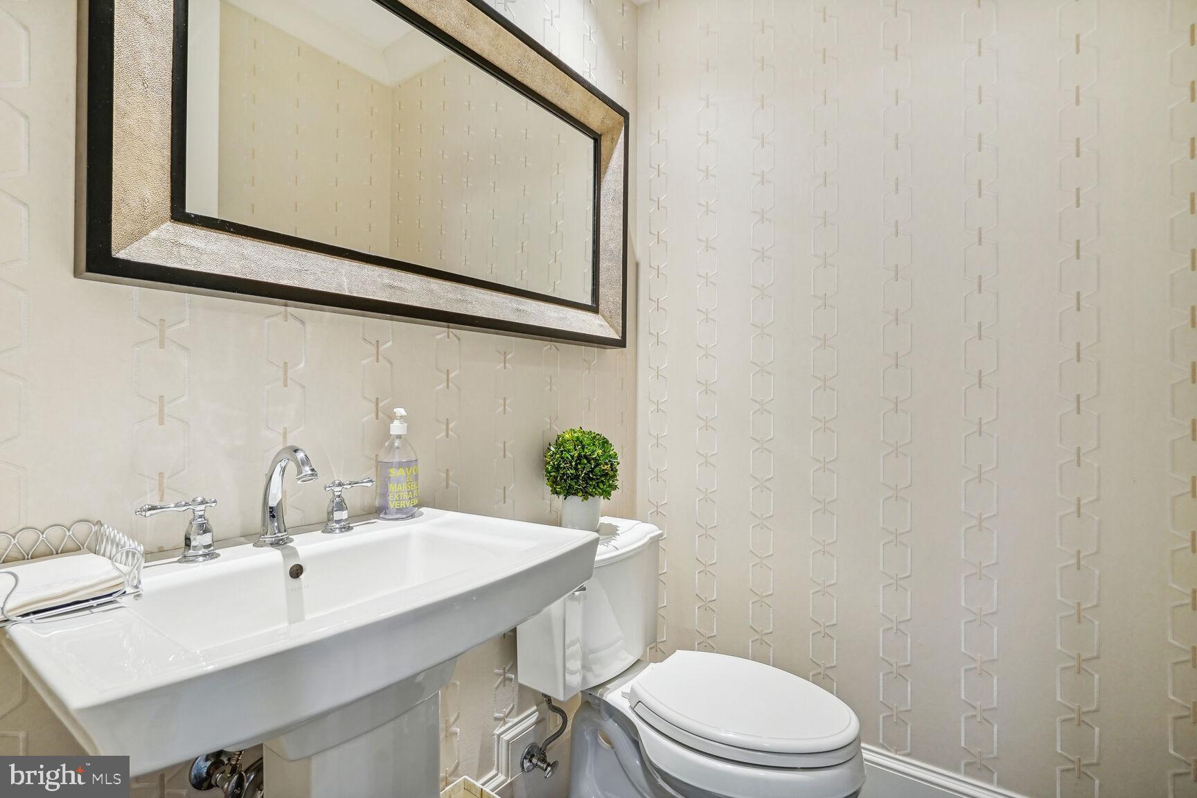 ARLINGWOOD - Residential