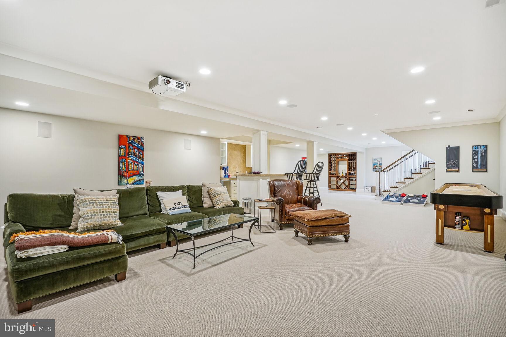 ARLINGWOOD - Residential