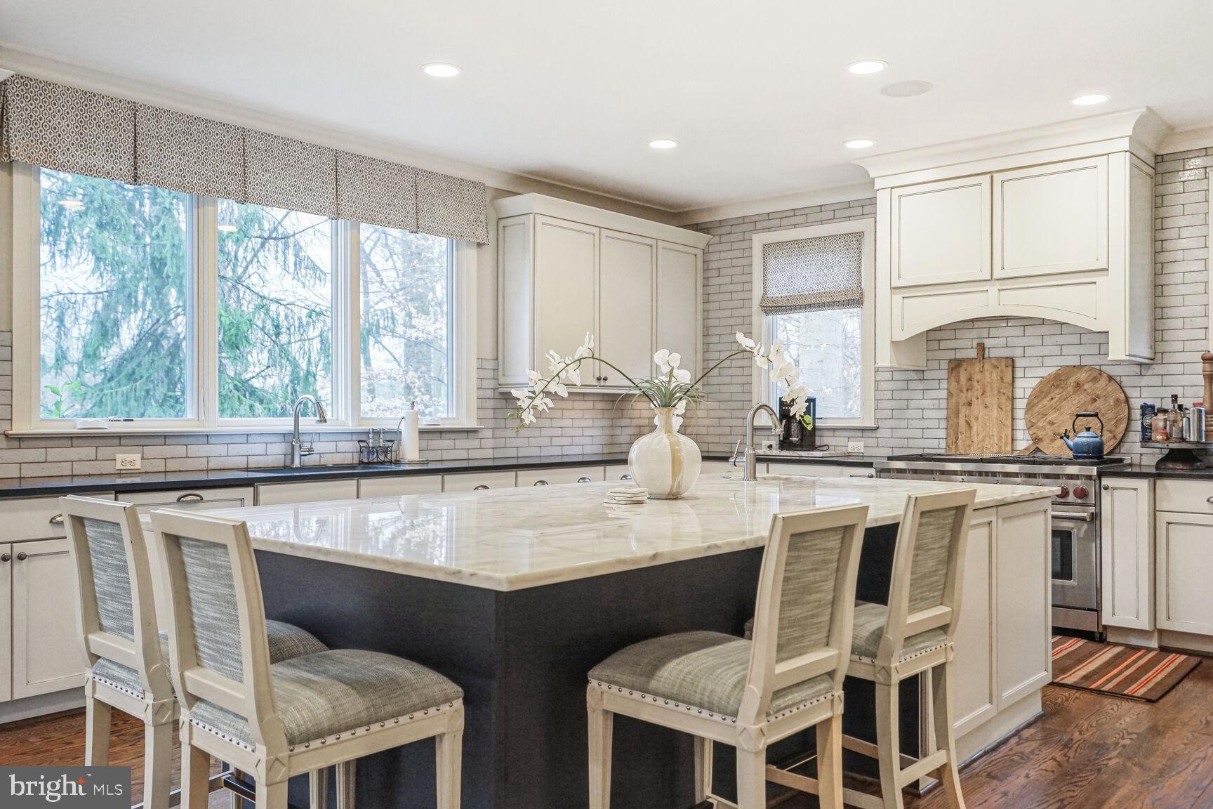 ARLINGWOOD - Residential