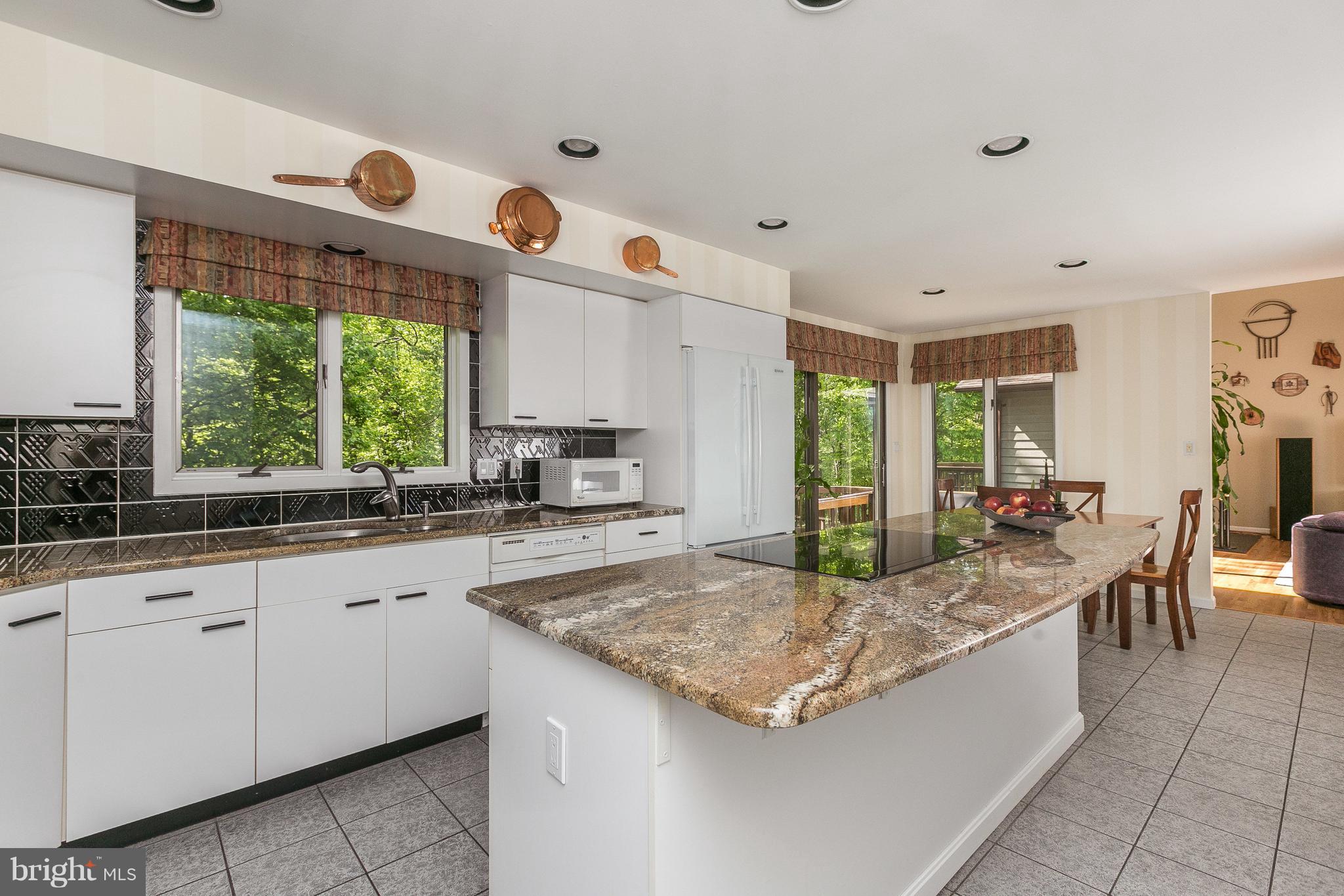 VALLEY BROOK - Residential