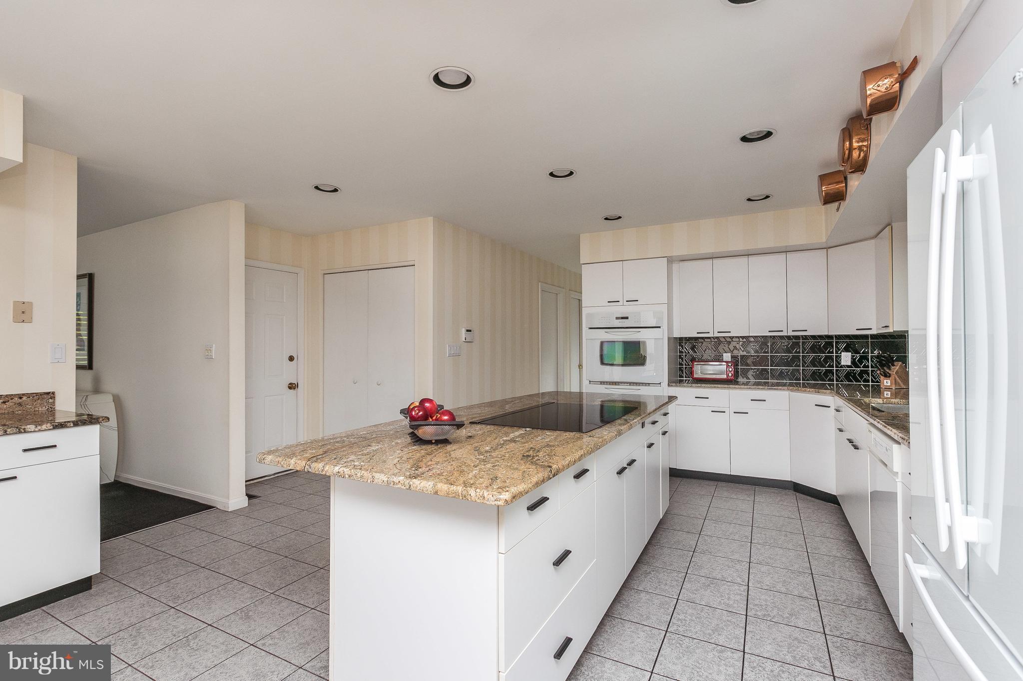 VALLEY BROOK - Residential