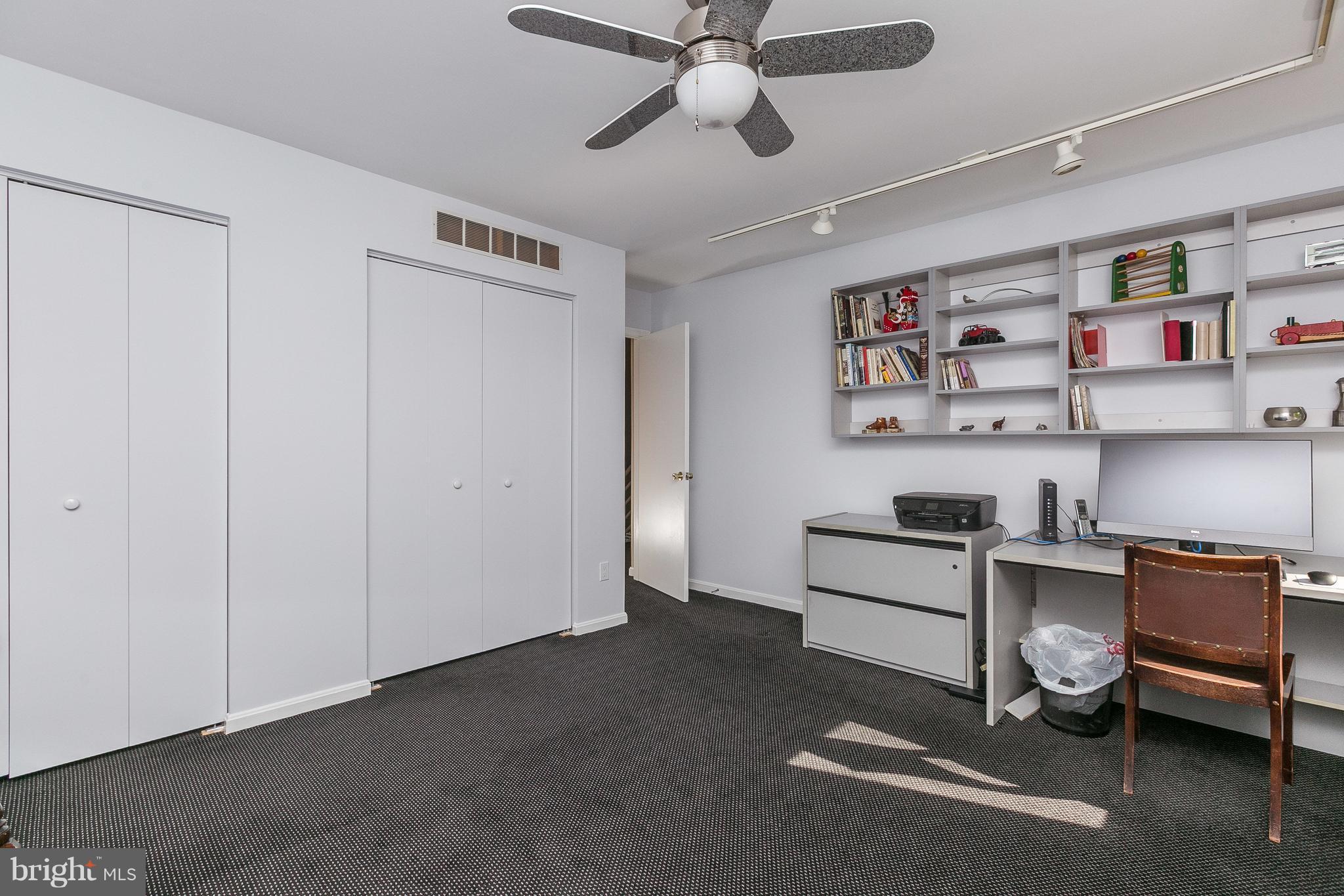 VALLEY BROOK - Residential