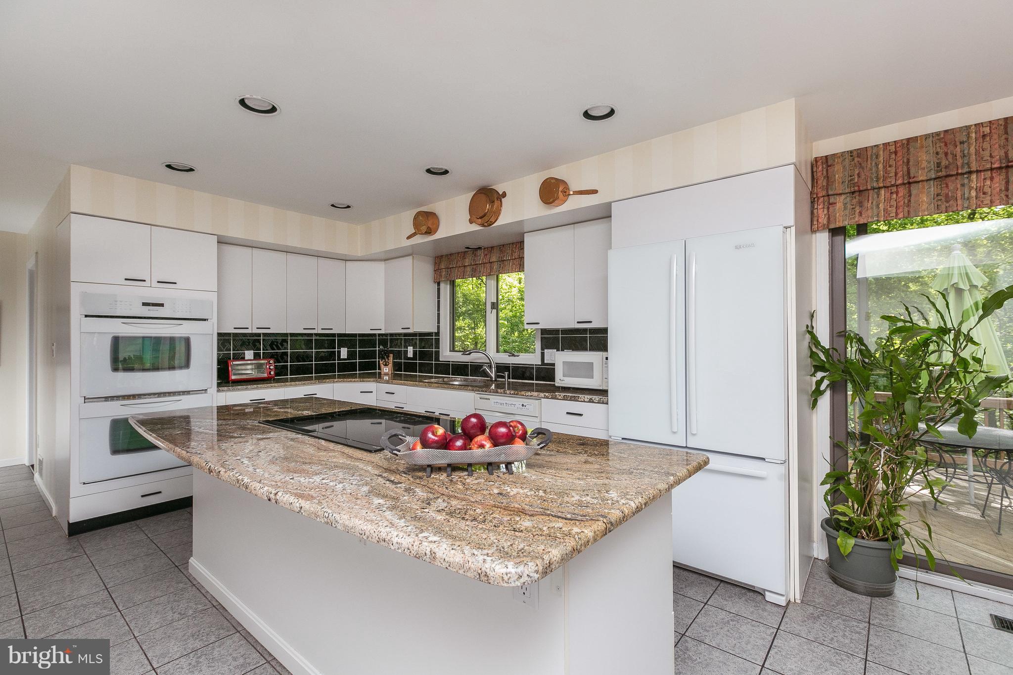 VALLEY BROOK - Residential