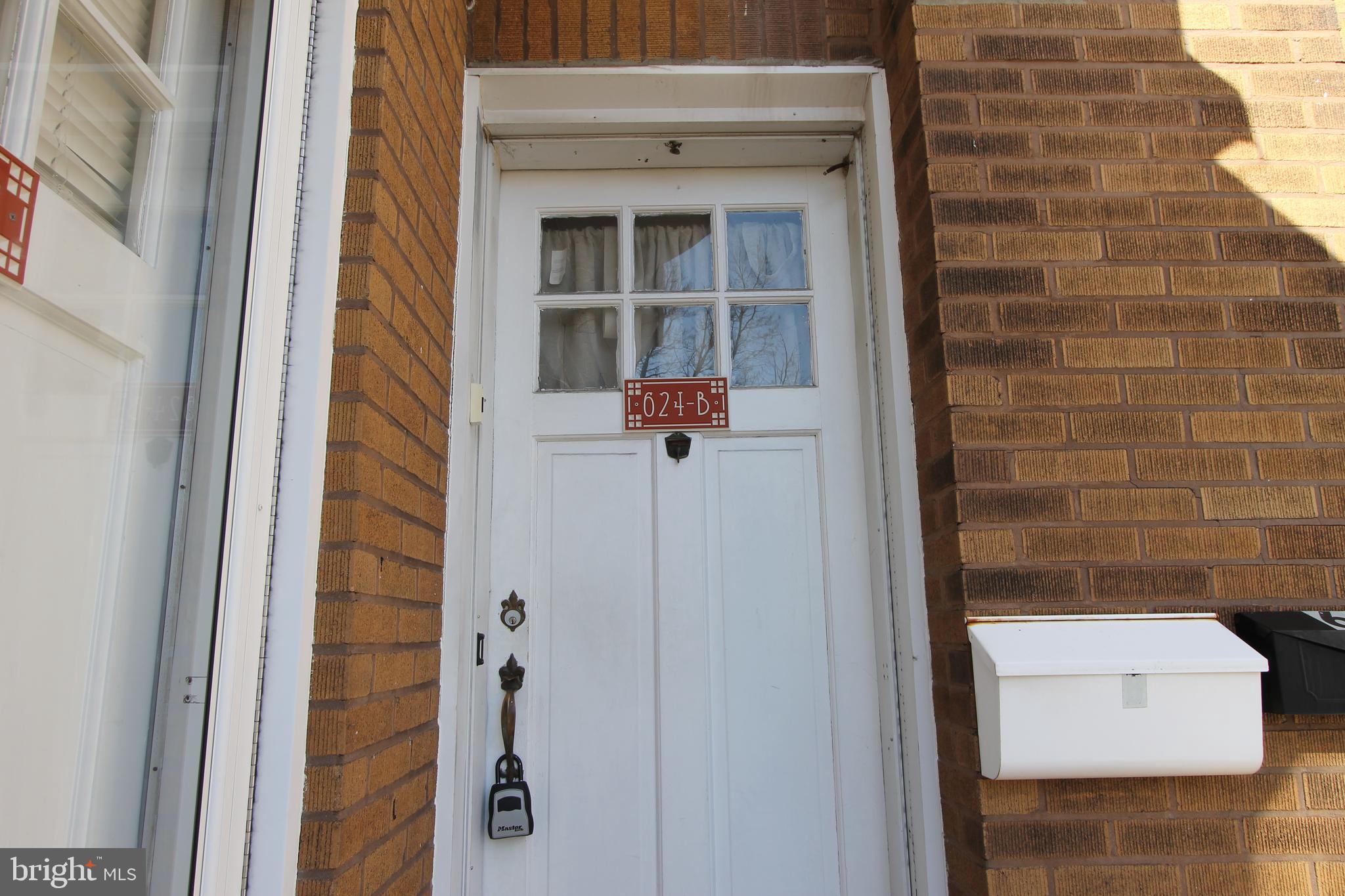 ROXBOROUGH - Residential Lease