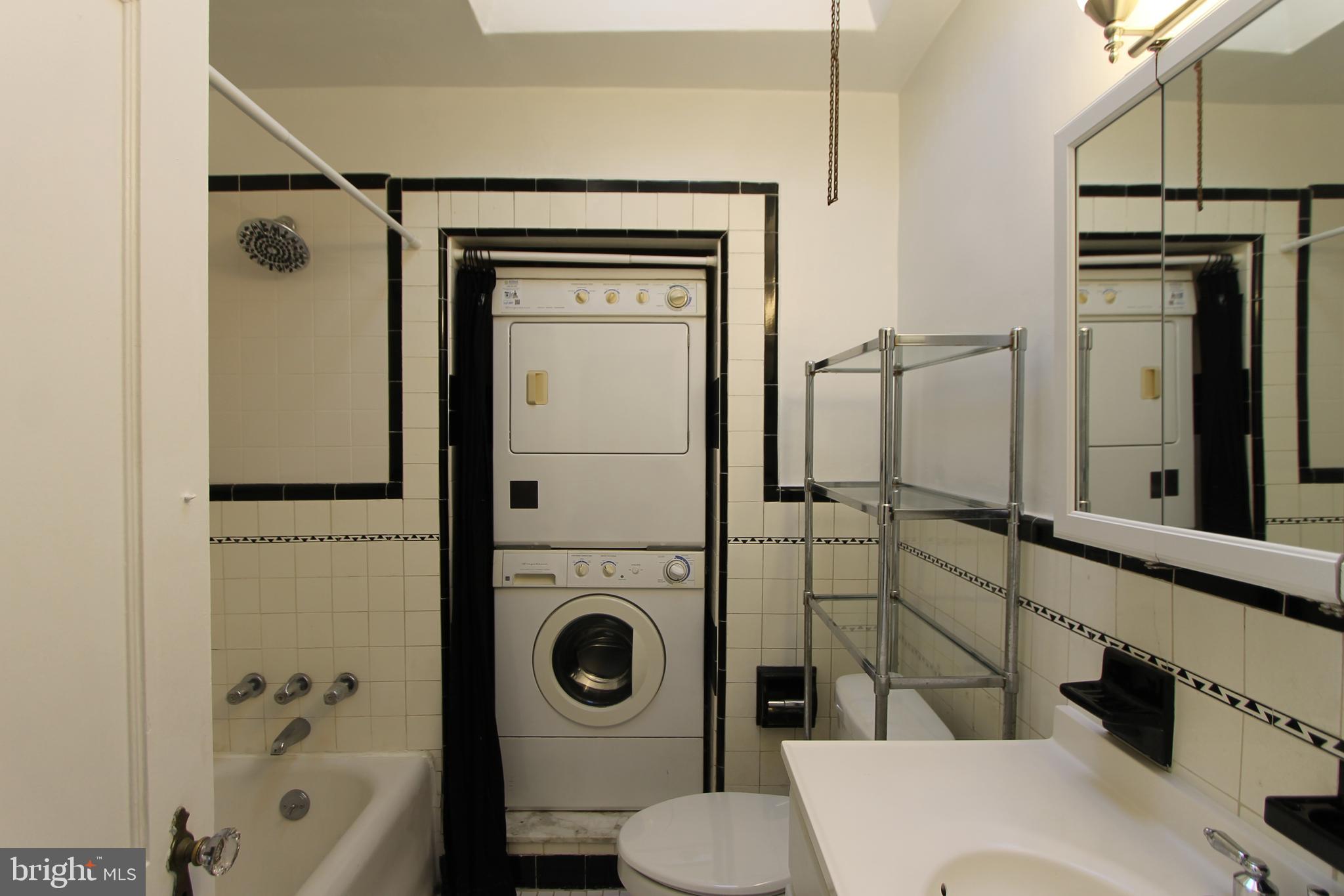 ROXBOROUGH - Residential Lease