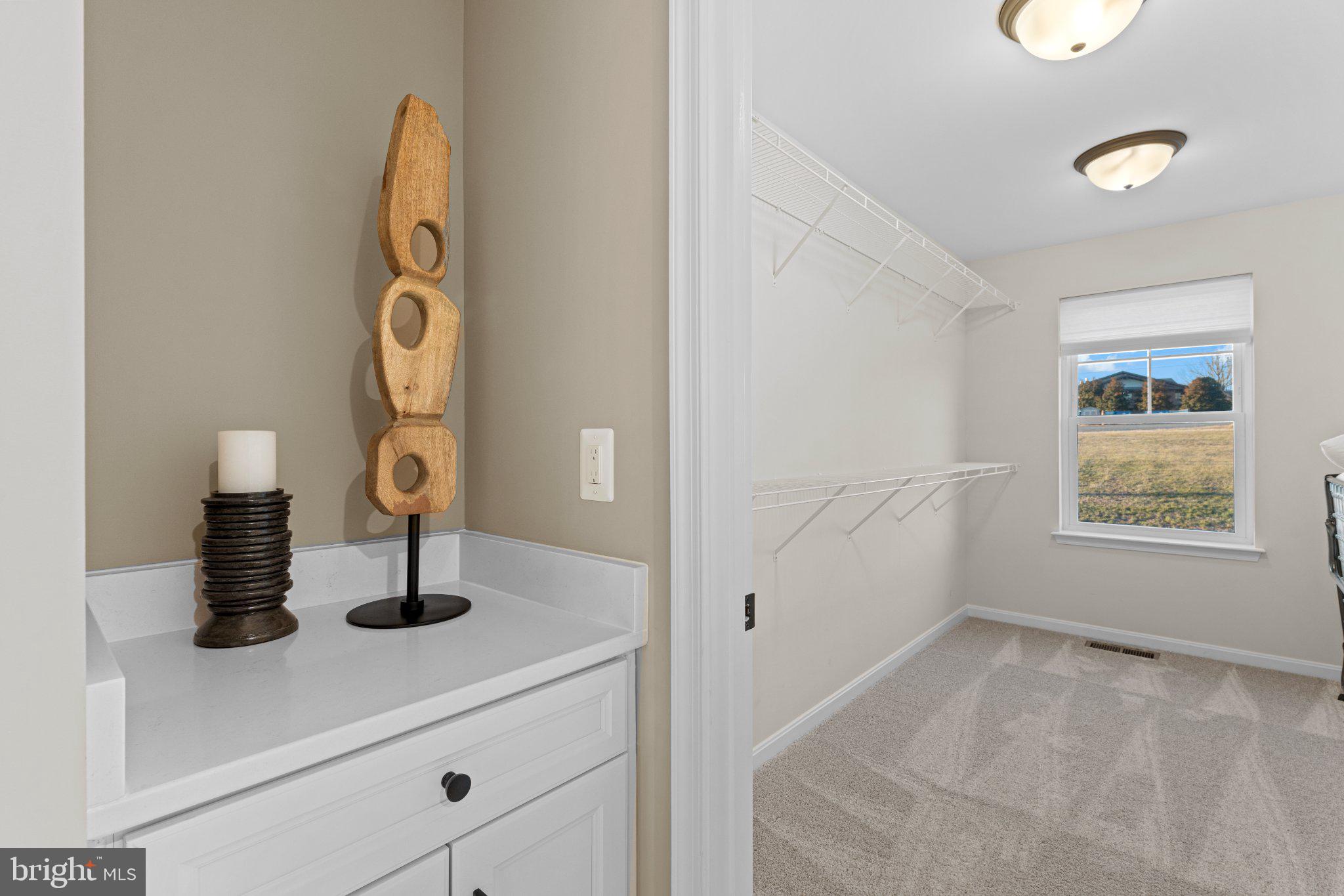 ROUND HILL MEADOWS - Residential