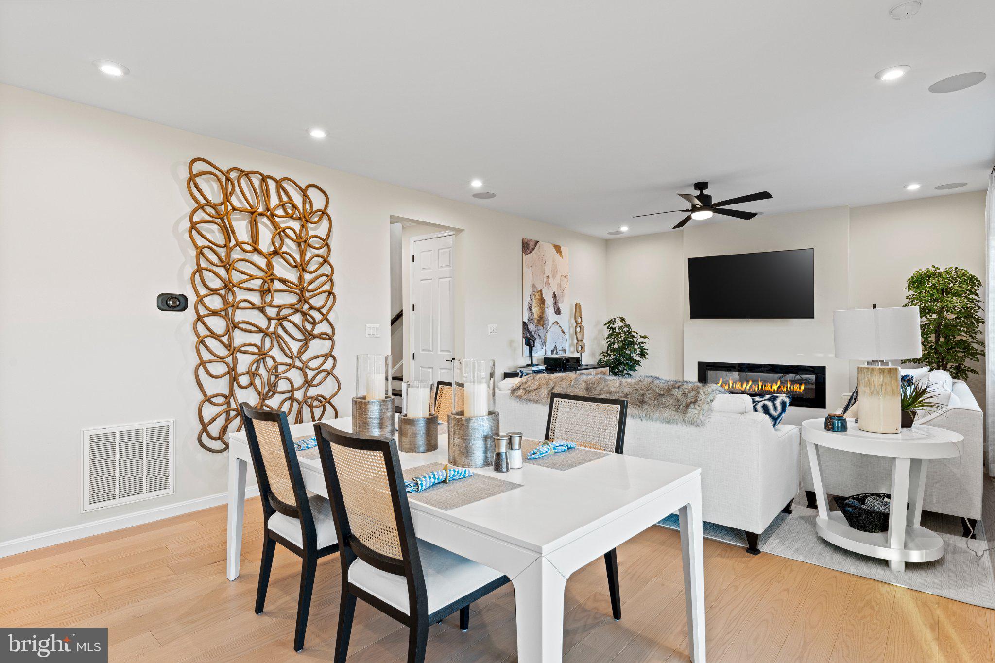 ROUND HILL MEADOWS - Residential