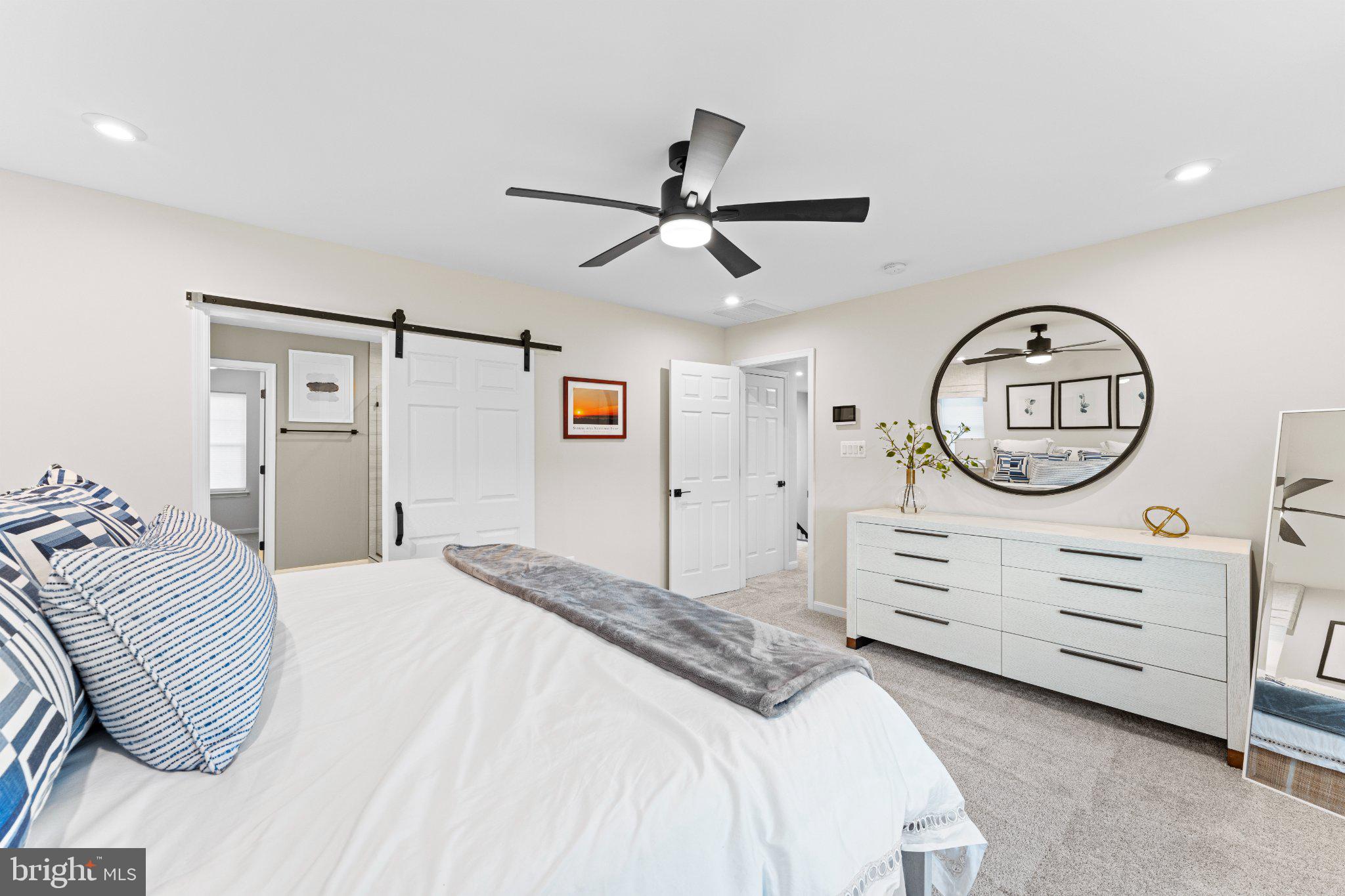 ROUND HILL MEADOWS - Residential