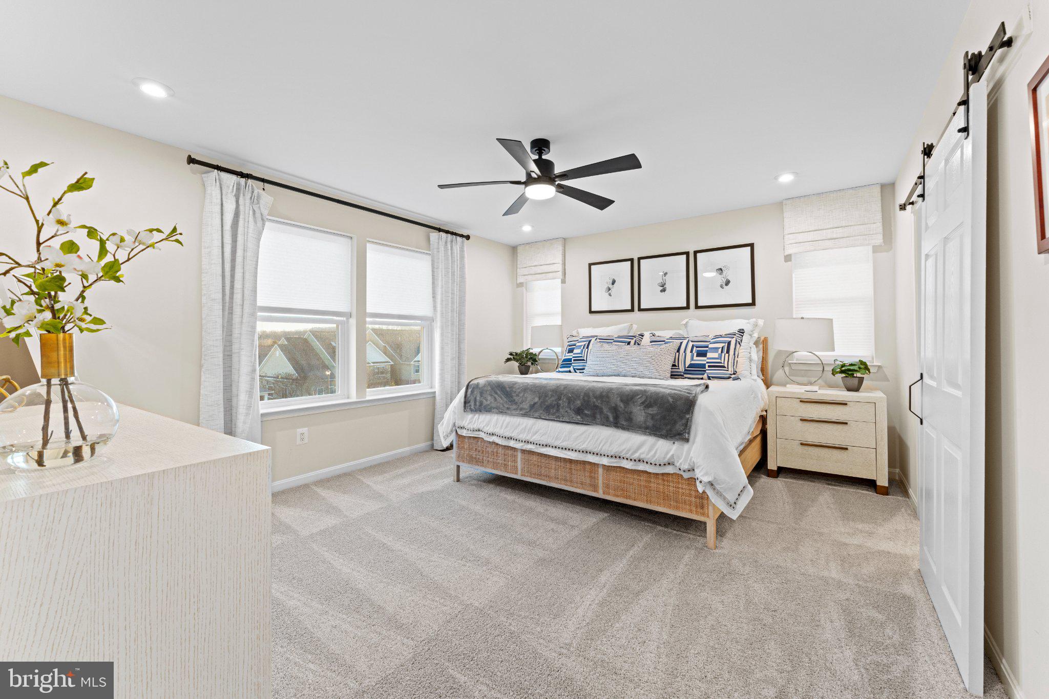 ROUND HILL MEADOWS - Residential