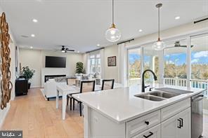 ROUND HILL MEADOWS - Residential