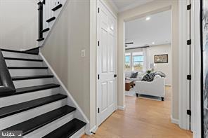 ROUND HILL MEADOWS - Residential