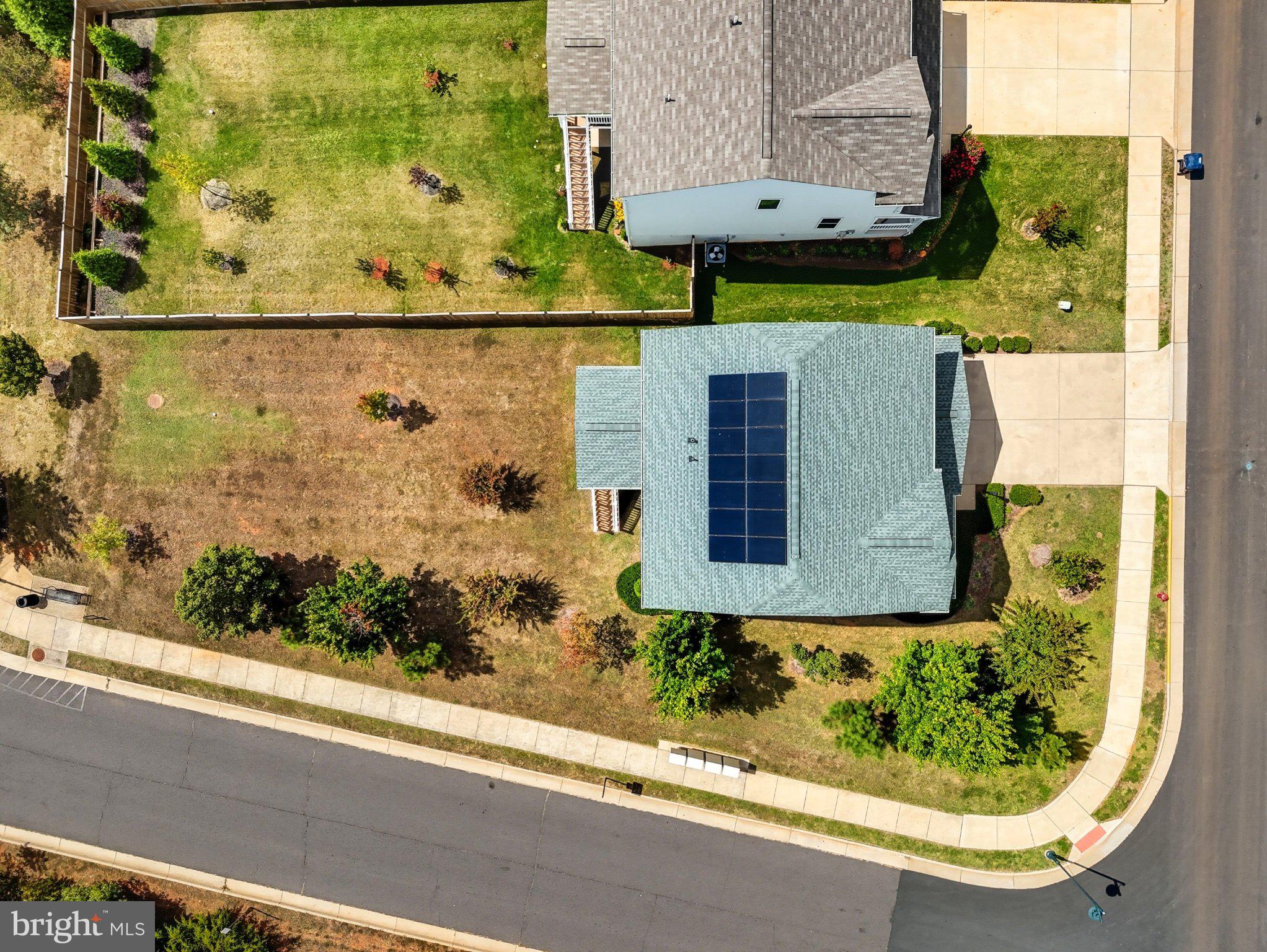 ROUND HILL MEADOWS - Residential