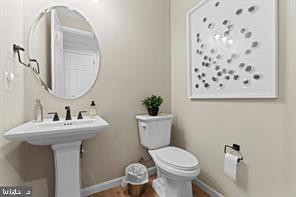 ROUND HILL MEADOWS - Residential