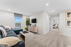 ROUND HILL MEADOWS - Residential