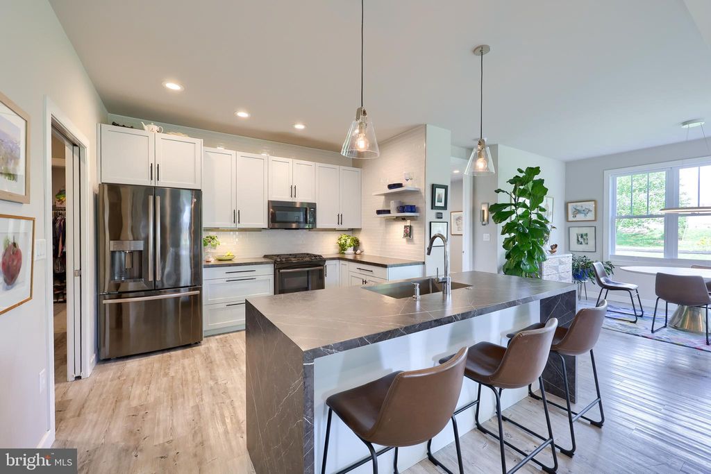 Photo of 1525 Fieldstone Drive, MOUNT JOY, PA 17552 (MLS # PALA2069892)