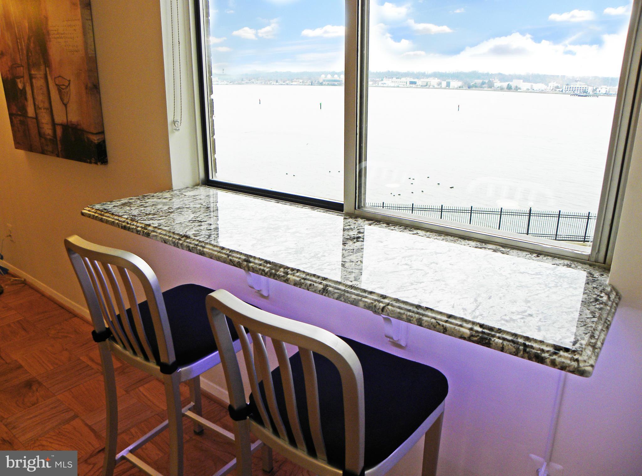 MARINA TOWERS - Residential