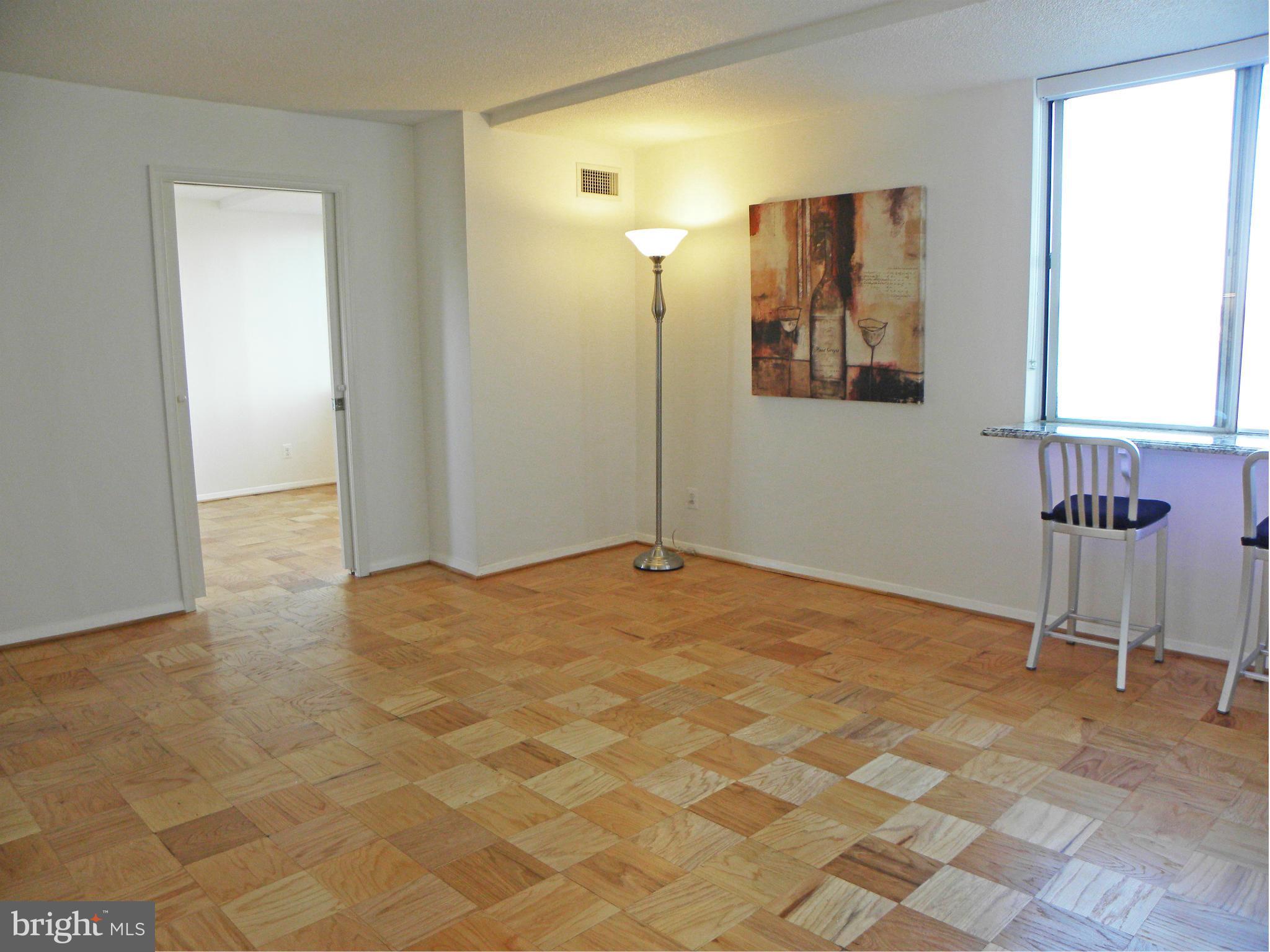 MARINA TOWERS - Residential